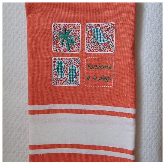 Fouta orange avec motif en...