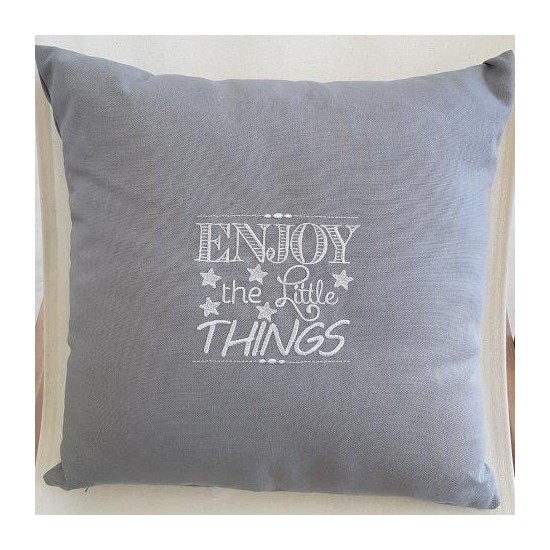 Coussin carré brodé